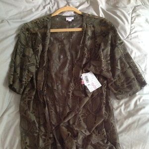 Lularoe NWT Forest Green Lindsay Size Small